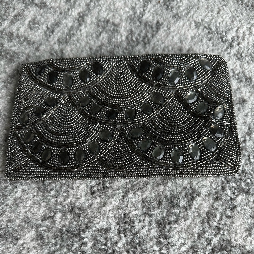 Beautiful Beaded silver clutch/wristlet HOLIDAYS